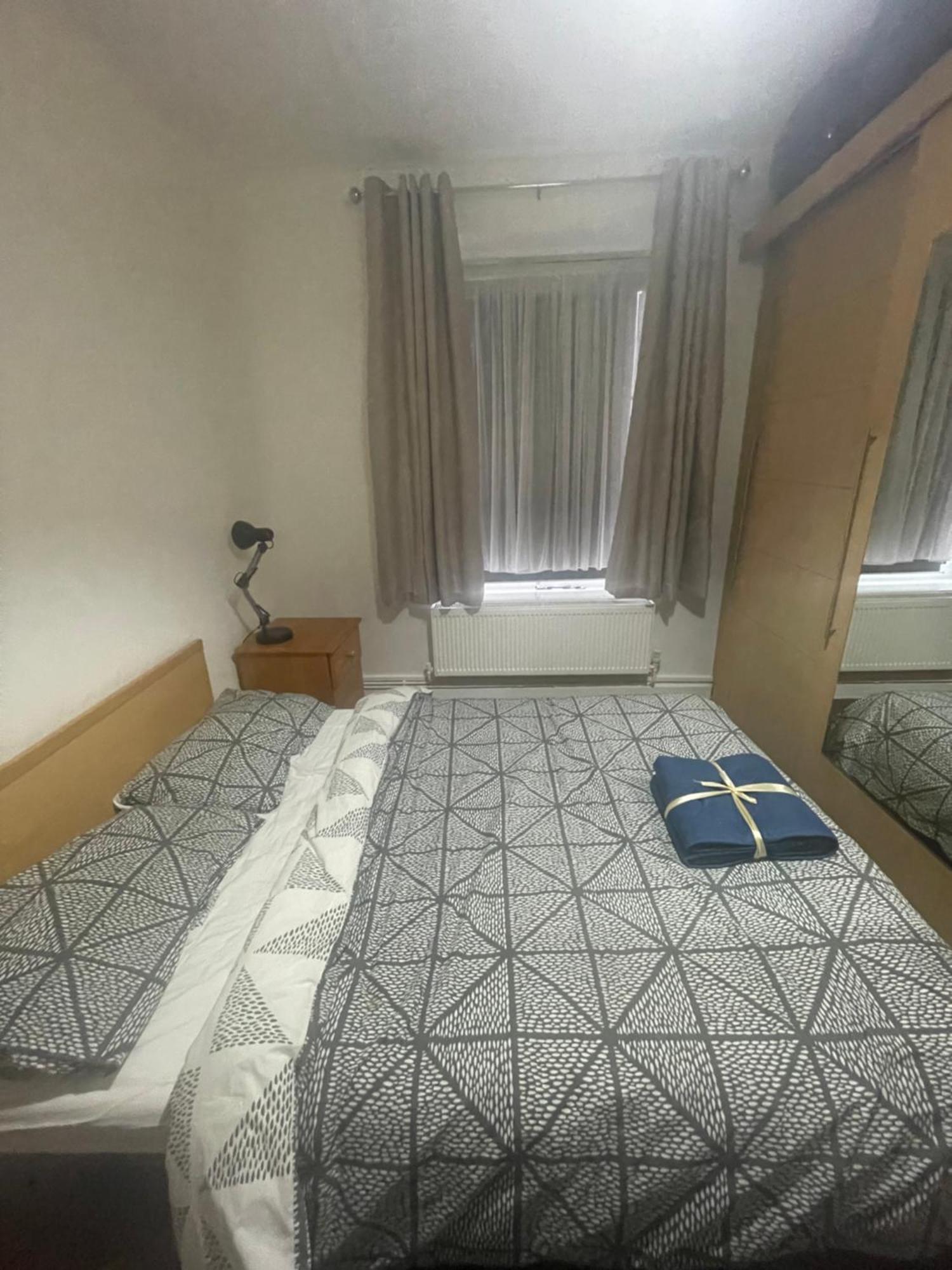 Super Streatham Room Лондон Экстерьер фото